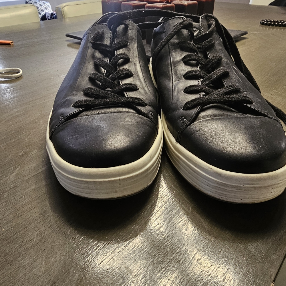 Black Leather Men's Sneakers